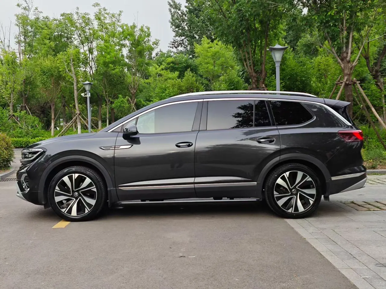 Volkswagen 2022 model range 2.0TSI 380TSI four-wheel drive flagship victory version 7-seat automatic gear 5