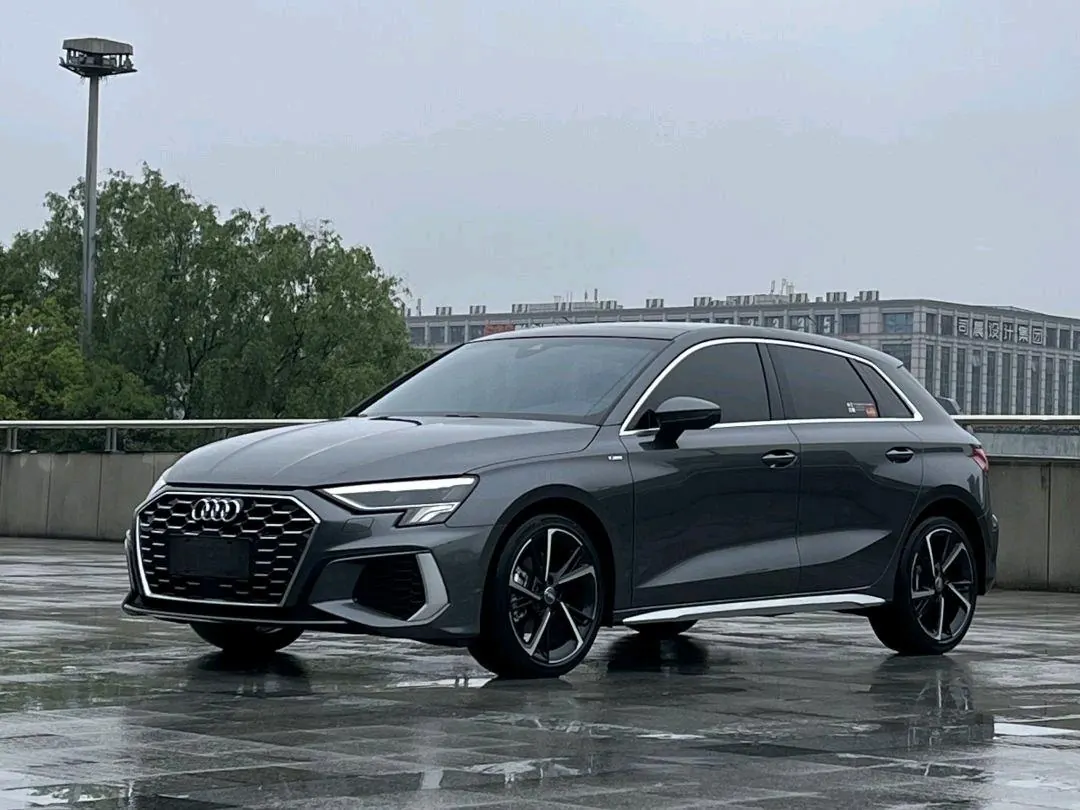 Audi 2021 A3 Sportback 1.4TFSI 35TFSI Fashion Sports Automatic - View 1