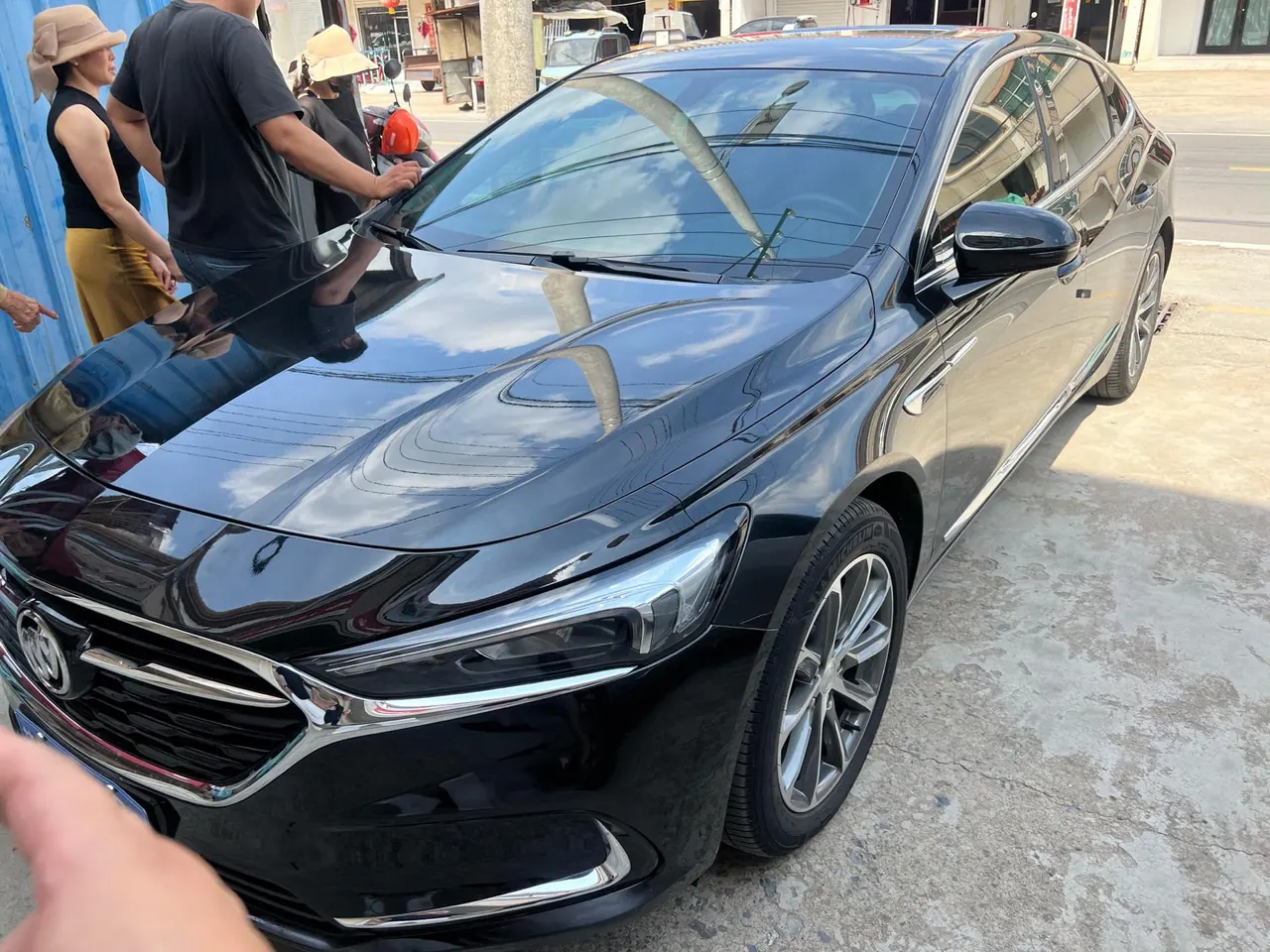 Открыть галерею: Buick 2021 LaCrosse 2.0T 652T Luxury Automatic