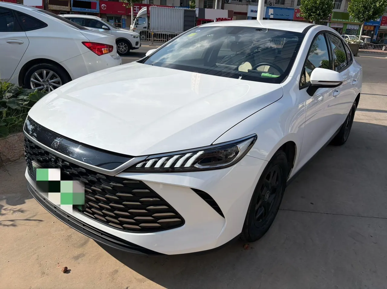 BYD 2025 Qin PLUS DM-i 1.5 stepless intelligent driving version 55KM leading automatic gear - View 1