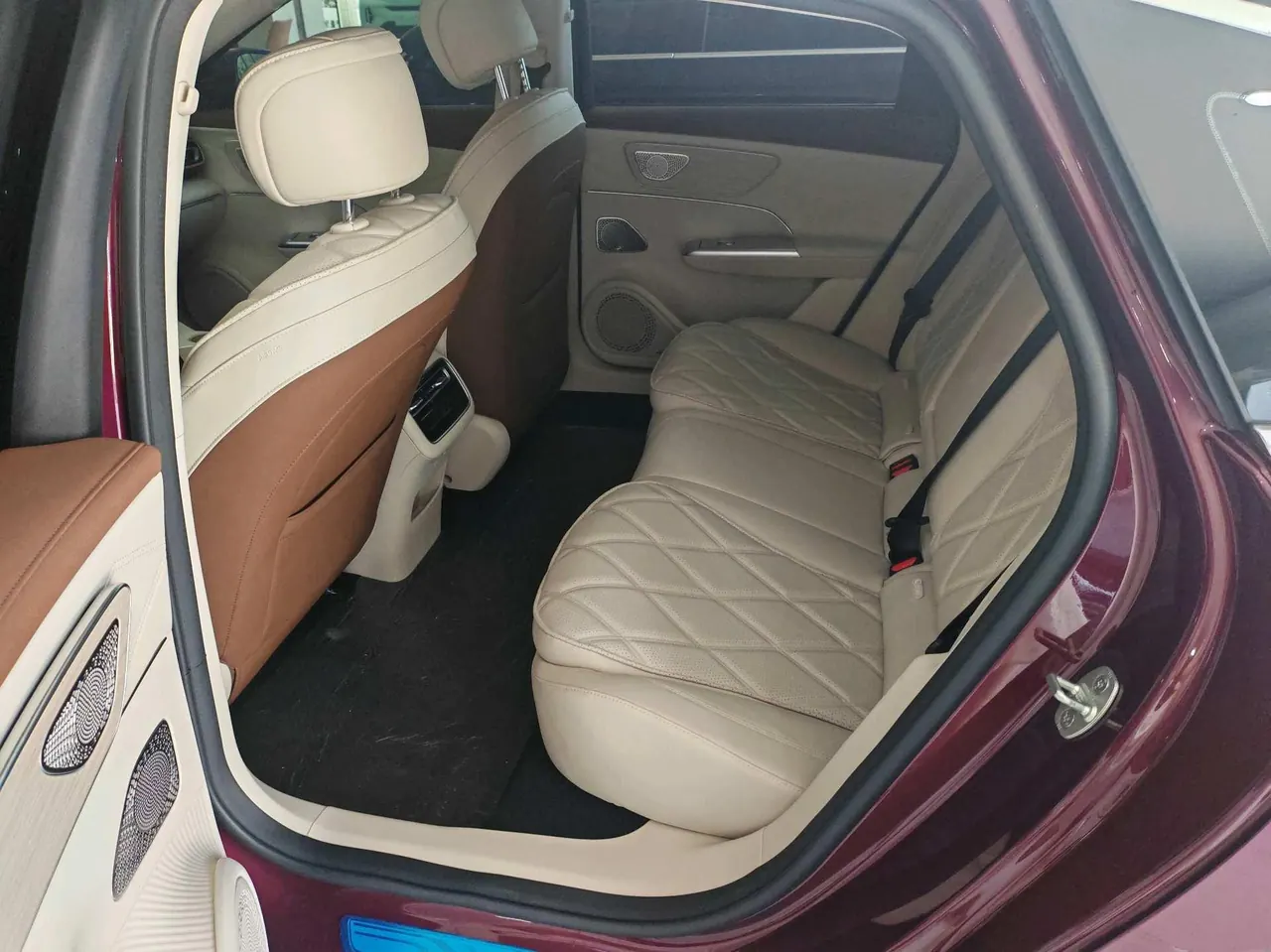 Chery 2025 Fengyun A9L 1.5T 260 Long Endurance Premium Edition Automatic Gear 5