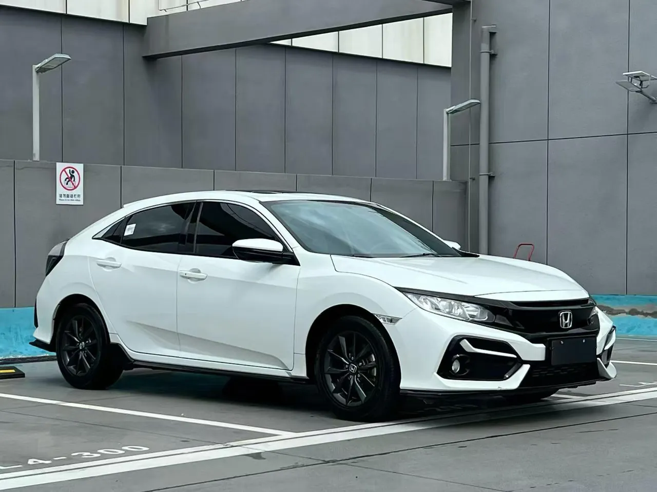 Honda 2021 Civic Hatchback 1.5T Stepless 220TURBO New Sharp Control Automatic Gear 3