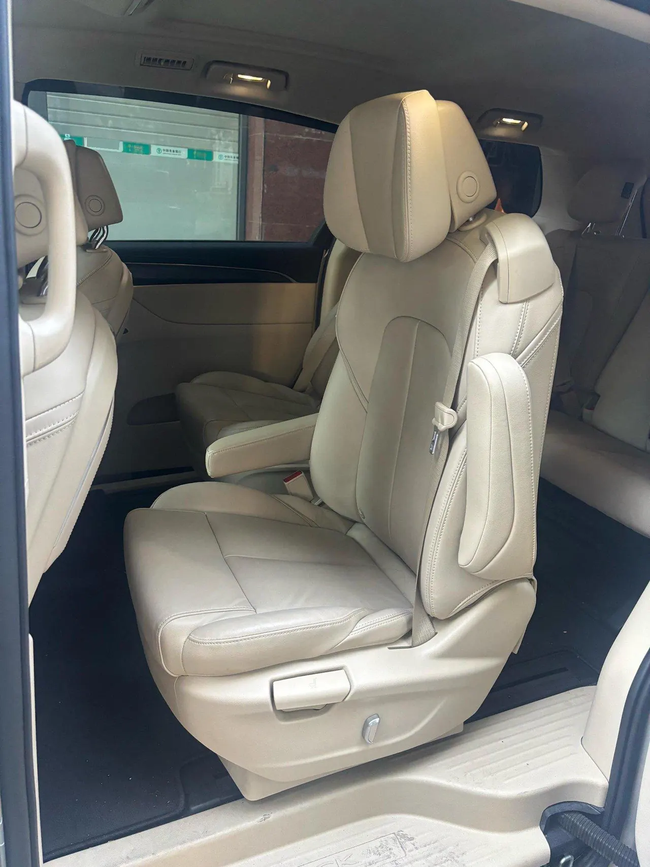 Buick 2021 GL8 ES Lu Zun 2.0T 653T Exclusive Automatic Gear 3