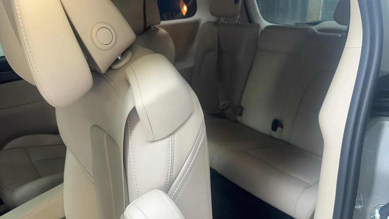 Buick 2021 GL8 ES Lu Zun 2.0T 653T Exclusive Automatic Gear 4
