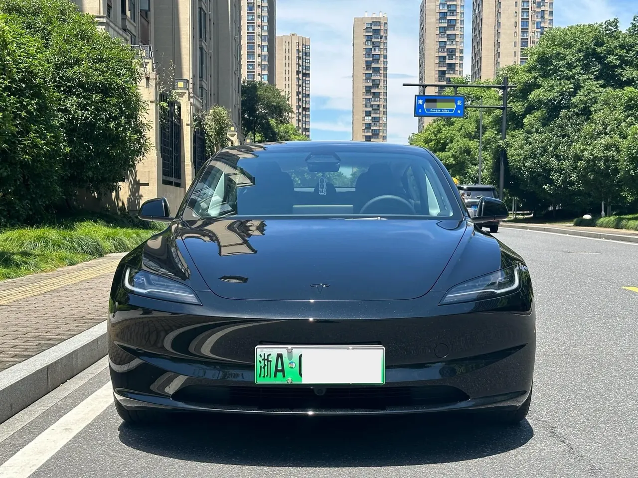 Tesla 2025 Model 3 Rear-Wheel-Drive Edition (facelift) Automatic Transmission 4