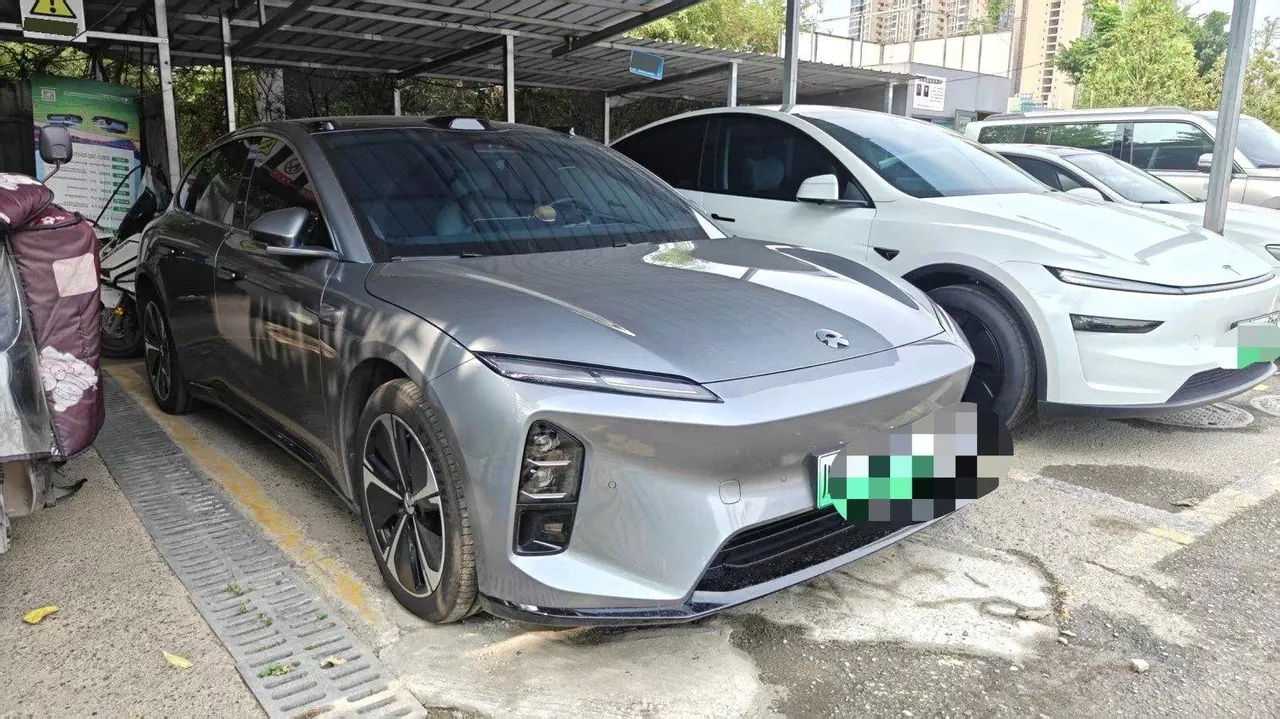 NIO 2025 ET5T 75kWh Touring automatic 2