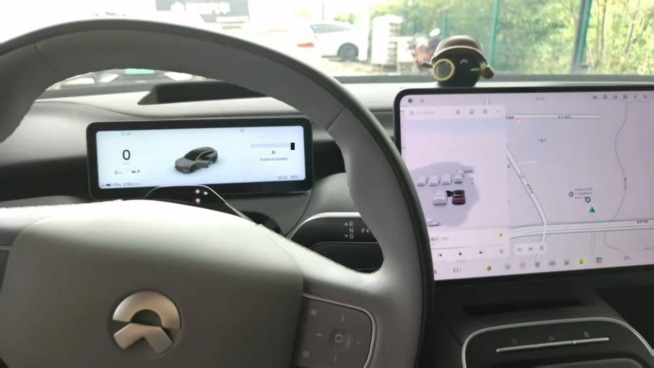 NIO 2025 ET5T 75kWh Touring automatic 6