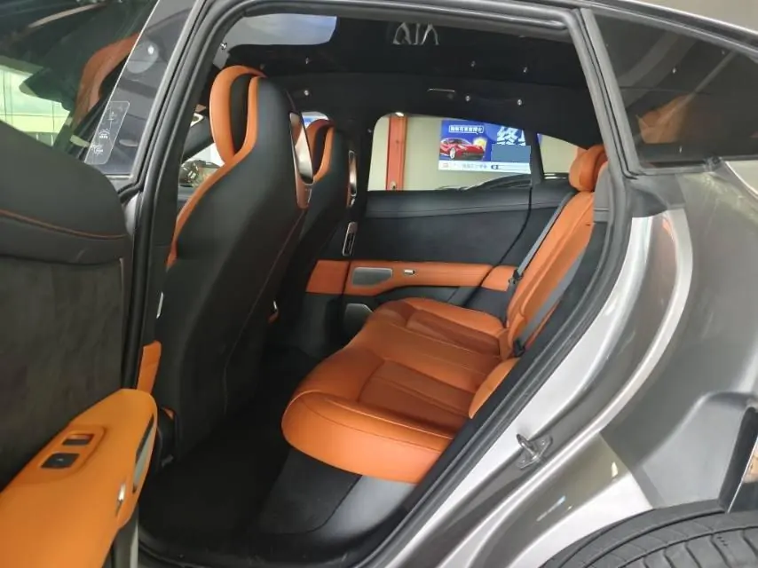 MI 2025 YU7 Long Endurance High Performance Four-wheel Drive Max Edition Automatic Gear 8
