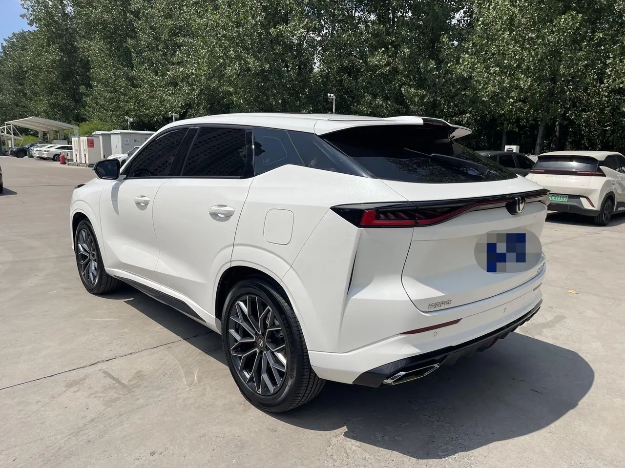 ChangAn 2025 UNI-Z 1.5T Luxury Automatic 9