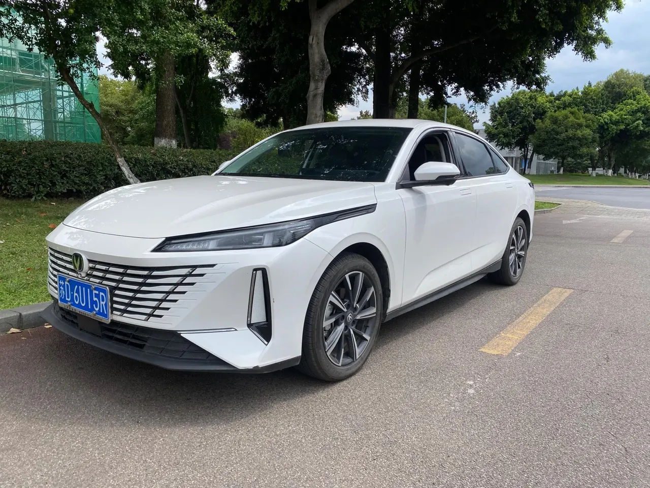 Open image lightbox: ChangAn 2024 Yi Dong 1.5TGDI Enjoy Edition Automatic Gear