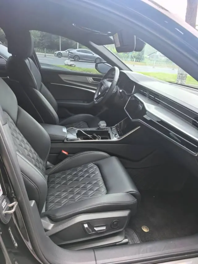 Audi 2025 A6L 2.0TFSI 45TFSI Selected Dynamic Automatic 6