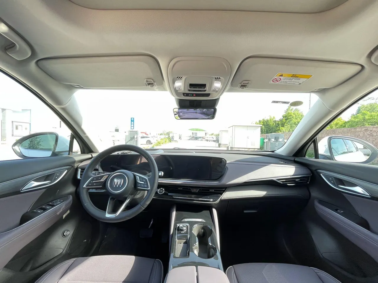 Buick 2026 Angkewei Plus 2.0T 28T Two-Drive Platinum Edition Automatic Gear 6