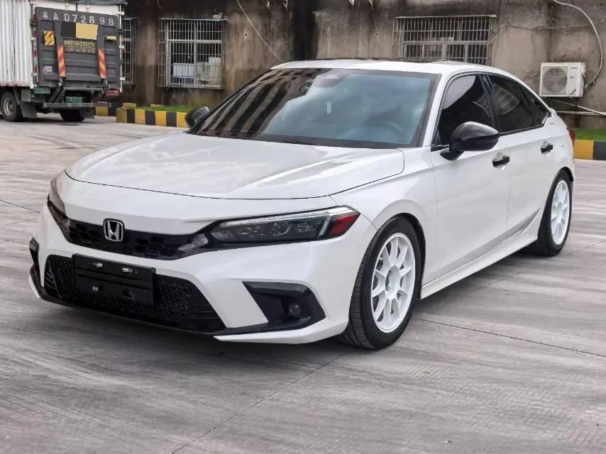 Open image lightbox: Honda 2022 Civic 1.5T Stepless 240TURBO Combustion Edition Automatic Gear