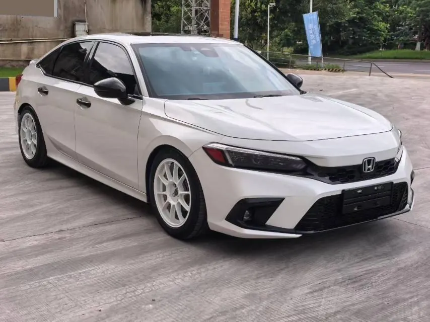 Honda 2022 Civic 1.5T Stepless 240TURBO Combustion Edition Automatic Gear 3