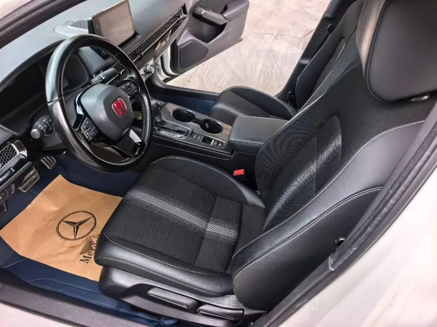 Honda 2022 Civic 1.5T Stepless 240TURBO Combustion Edition Automatic Gear 4