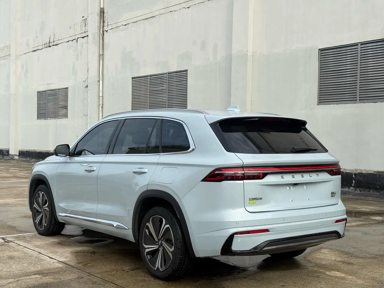 Geely 2022 XingyueL (Monjaro) Hi P 1.5T to Achieve Edition Automatic Gear 6