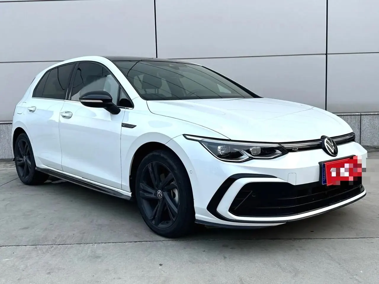 Volkswagen 2021 Golf 8 R-Line 1.4TSI 280TSI Automatic 3