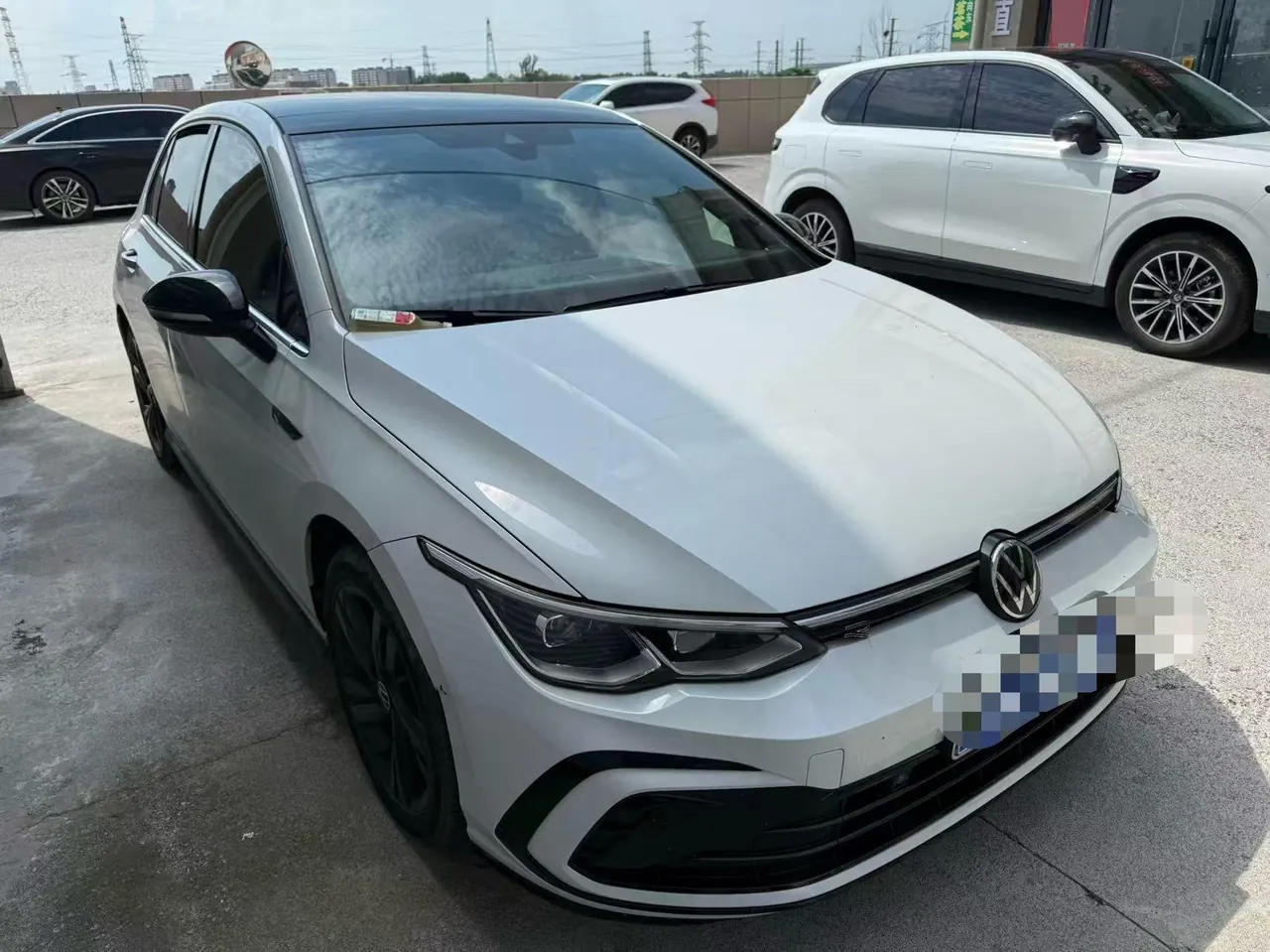 Volkswagen 2021 Golf 8 R-Line 1.4TSI 280TSI Automatic 2
