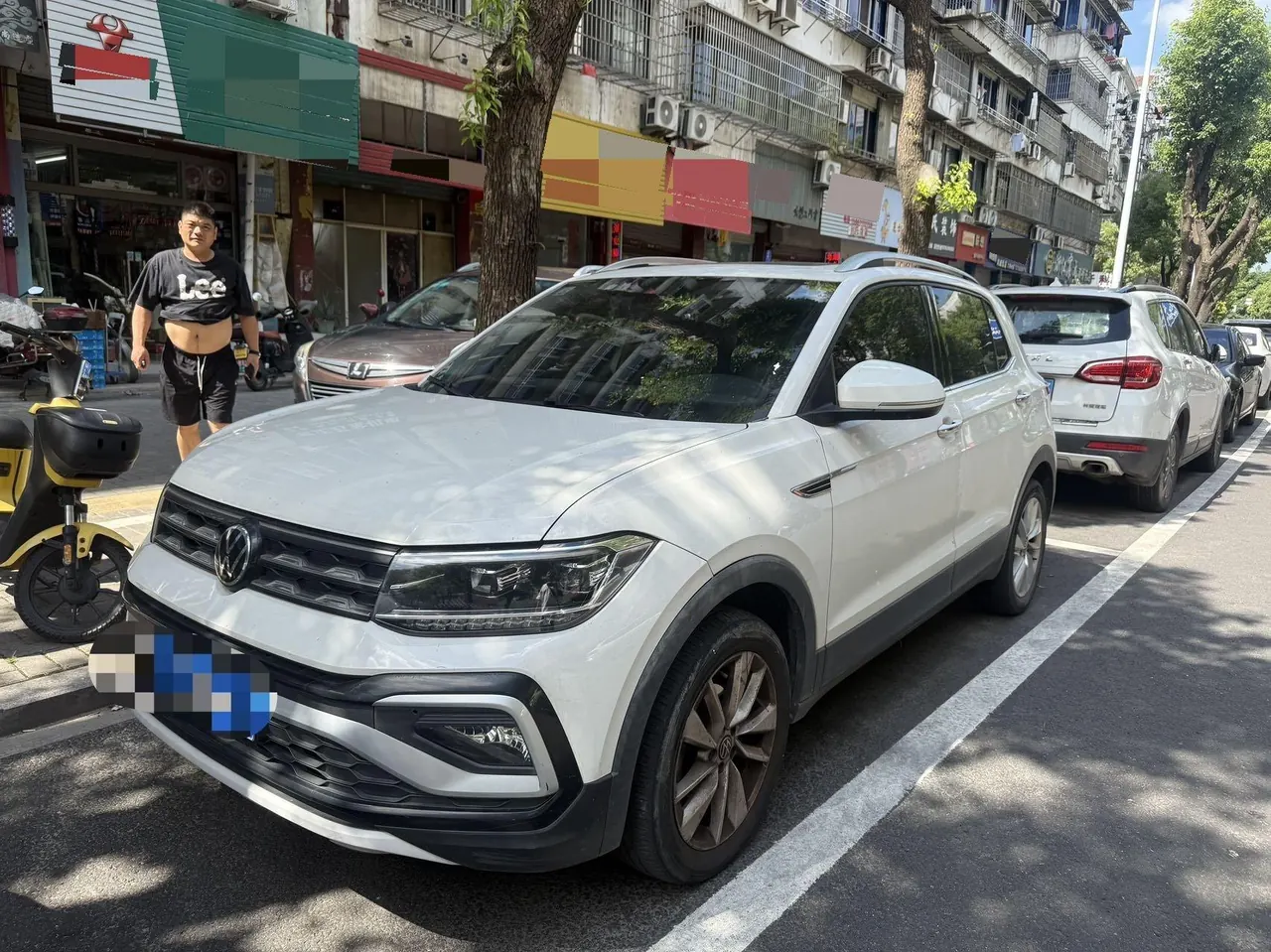 Open image lightbox: Volkswagen 2021 T-Cross (Tujia) 1.5 Comfort Edition Automatic Gear