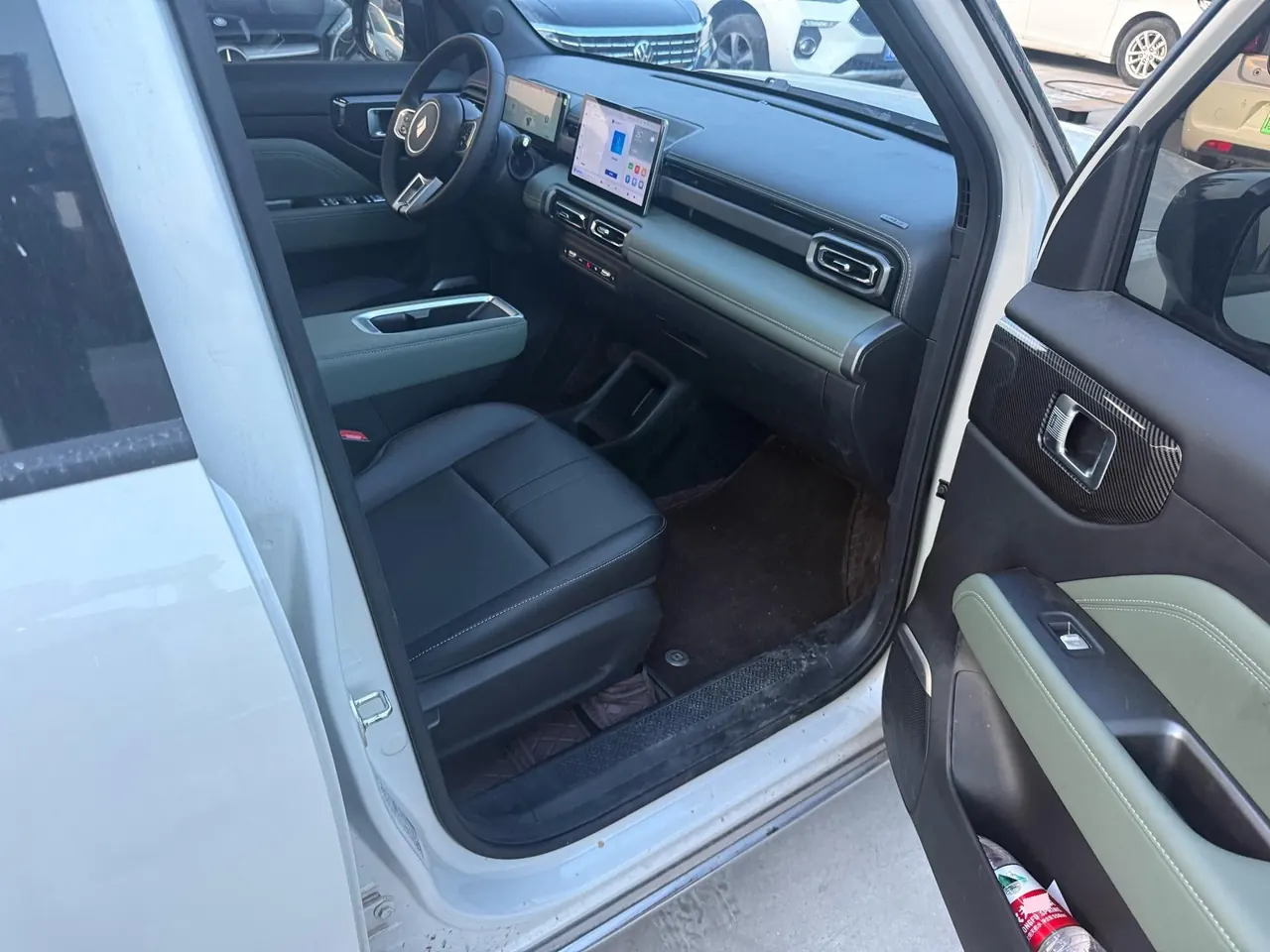 BaoJun 2025 Yueyou Plus Flagship 5-seat Automatic Gear 5