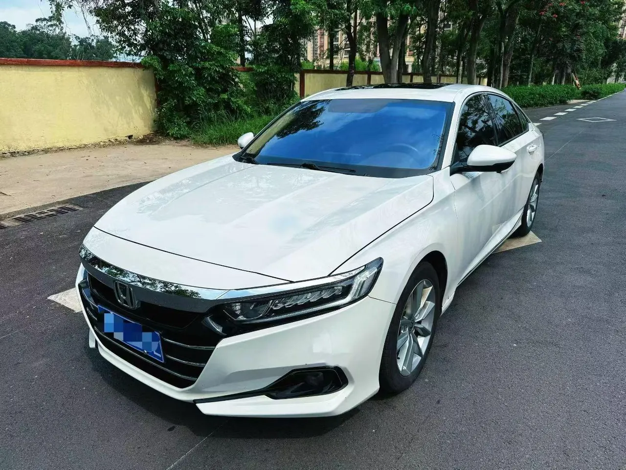 Открыть галерею: Honda 2022 10th Generation Accord 1.5T Stepless 260TURBO Magic Night Premium Edition Automatic Gear