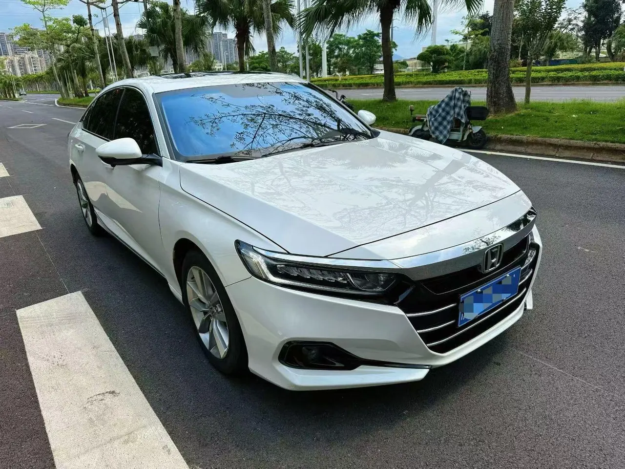 Honda 2022 10th Generation Accord 1.5T Stepless 260TURBO Magic Night Premium Edition Automatic Gear 2