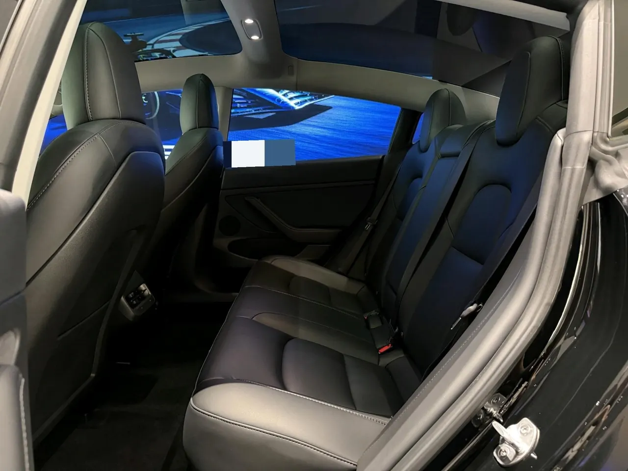 Tesla 2022 Model 3 rear-wheel drive version of automatic transmission 12