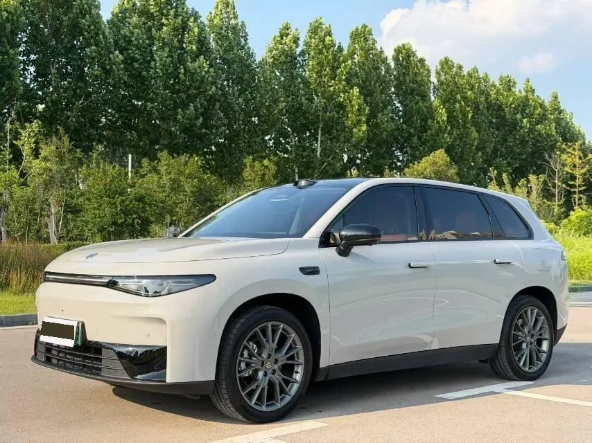 Открыть галерею: Leapmotor 2026 C 10 605 Laser Radar Edition Automatic Gear