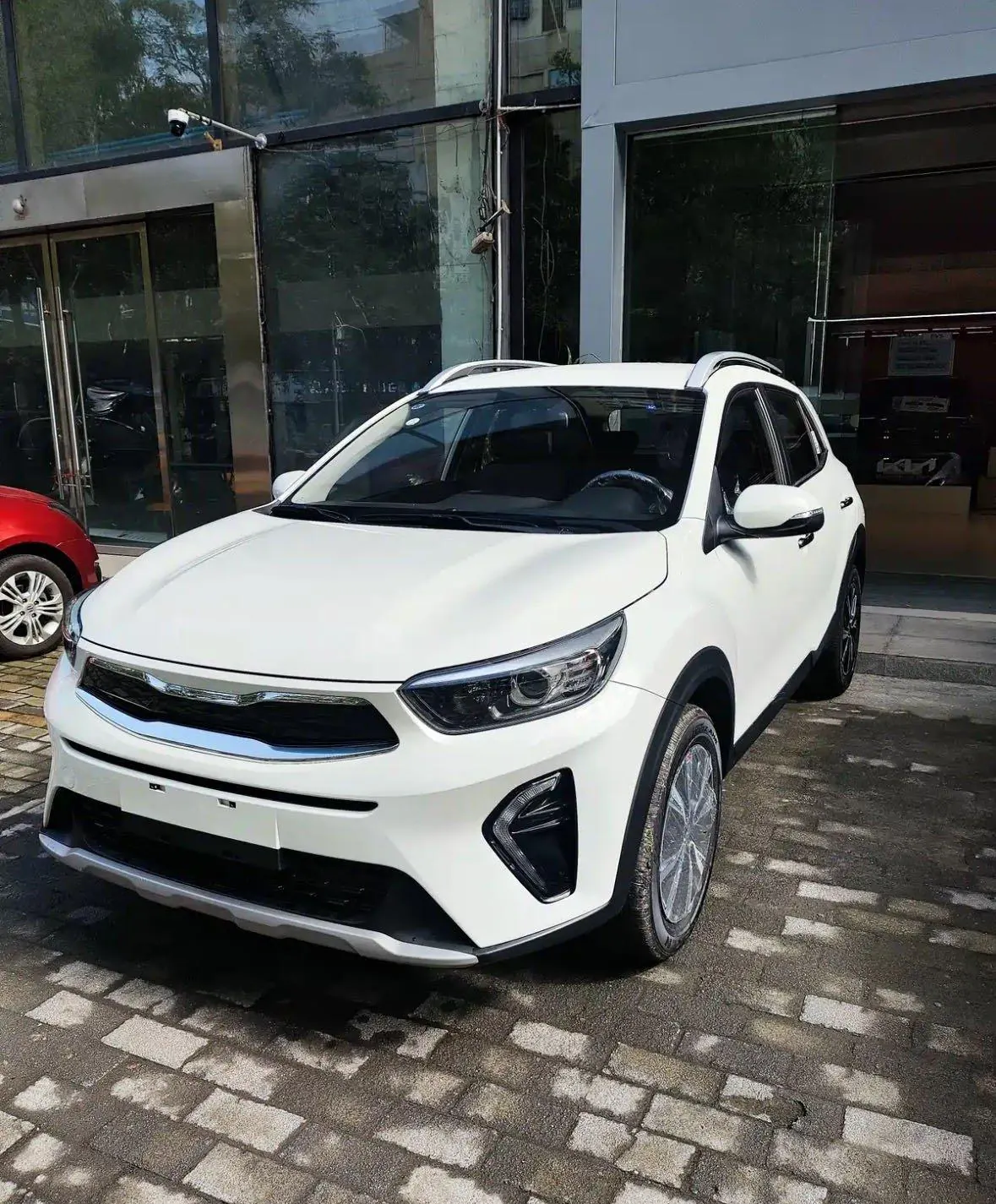 Открыть галерею: Kia 2026 Yi Run 1.4 Stepless Sunroof Edition Automatic Gear