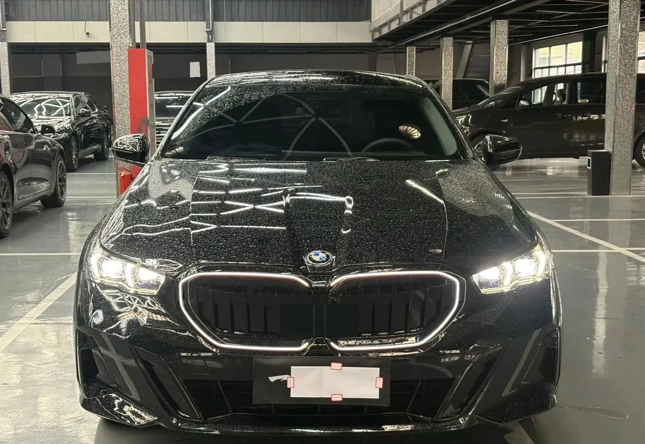 BMW 5 Series 2026 530Li 48V 2.0T Exclusive M Sports Suit (Modified) Automatic Gear 2