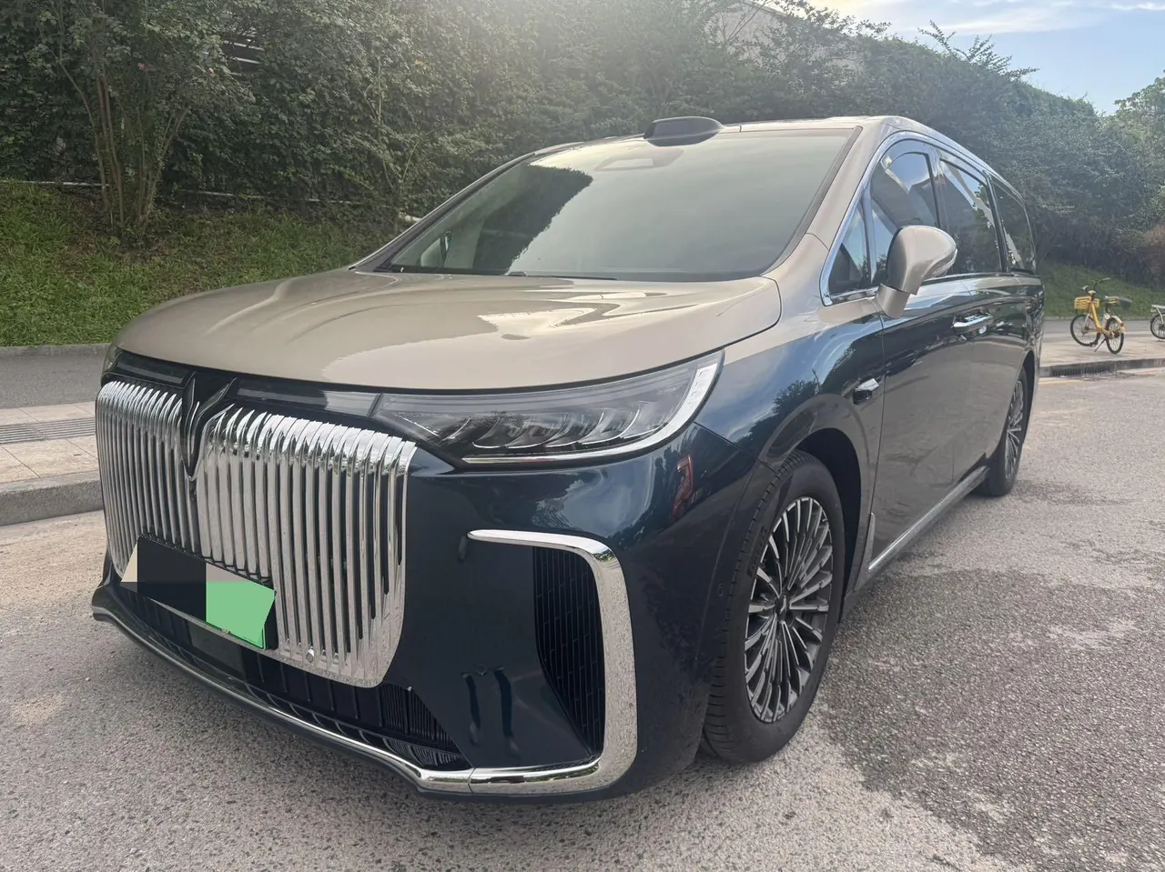 Открыть галерею: Voyah 2026 dreamers PHEV 1.5T dry Kun Ultra automatic gear