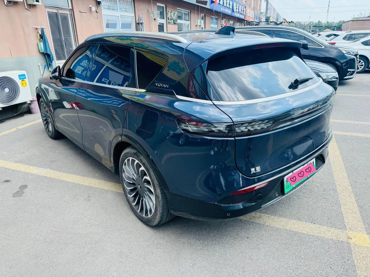 Voyah 2021 FREE four-wheel drive extended range version luxury bag automatic gear 3