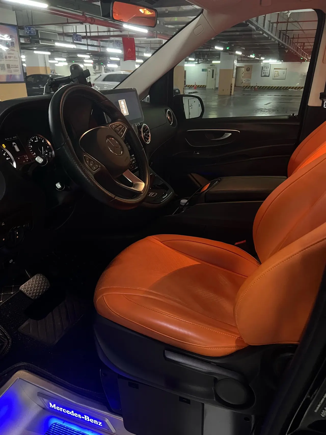 Mercedes Benz 2021 Vito 2.0T Business Edition 7-seat Automatic Gear 2