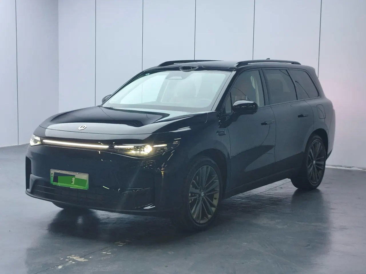 Leapmotor 2026 C 16 280 Laser Radar Zhizun Edition 6-seat Automatic Gear - View 1