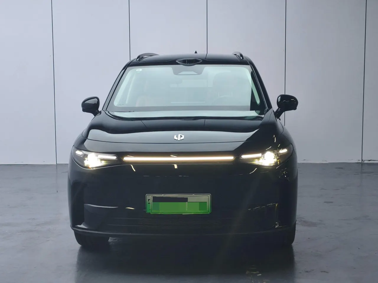 Leapmotor 2026 C 16 280 Laser Radar Zhizun Edition 6-seat Automatic Gear 2