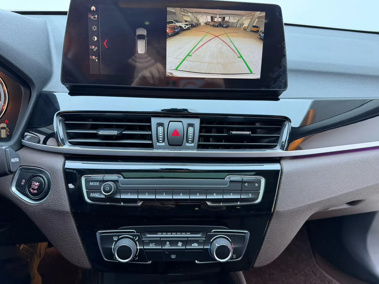 BMW 2021 X1 sDrive20Li 1.5T fashion automatic gear 9