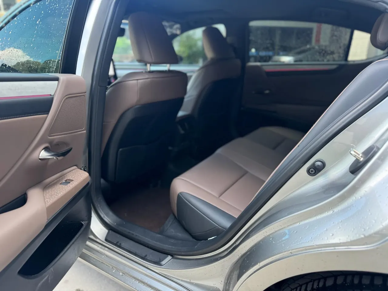 Lexus ES (Imported) 2025 ES200 2.0 Stepless Edition Automatic Gear 8