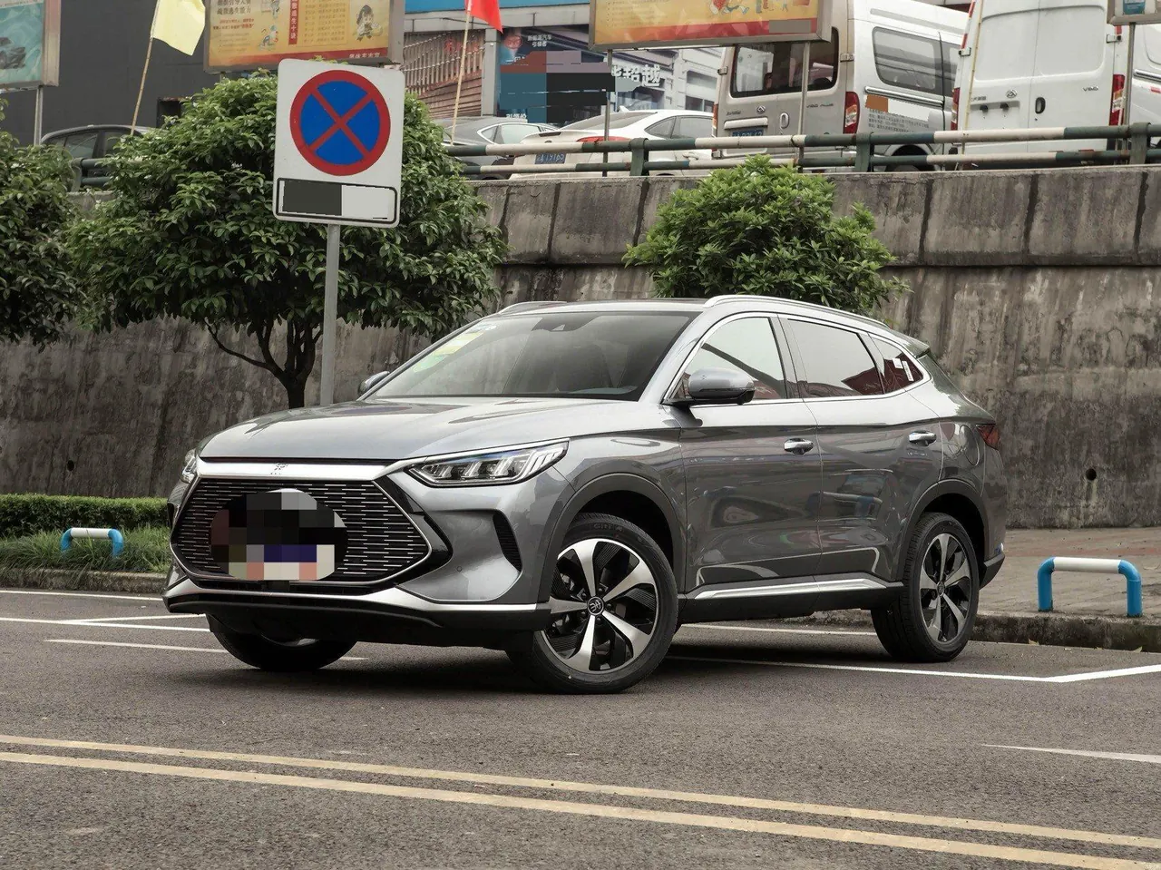 BYD Song PLUS New Energy 2021 Song PLUS DM-i 1.5 Stepless 51KM Honorable Automatic Gear - View 1