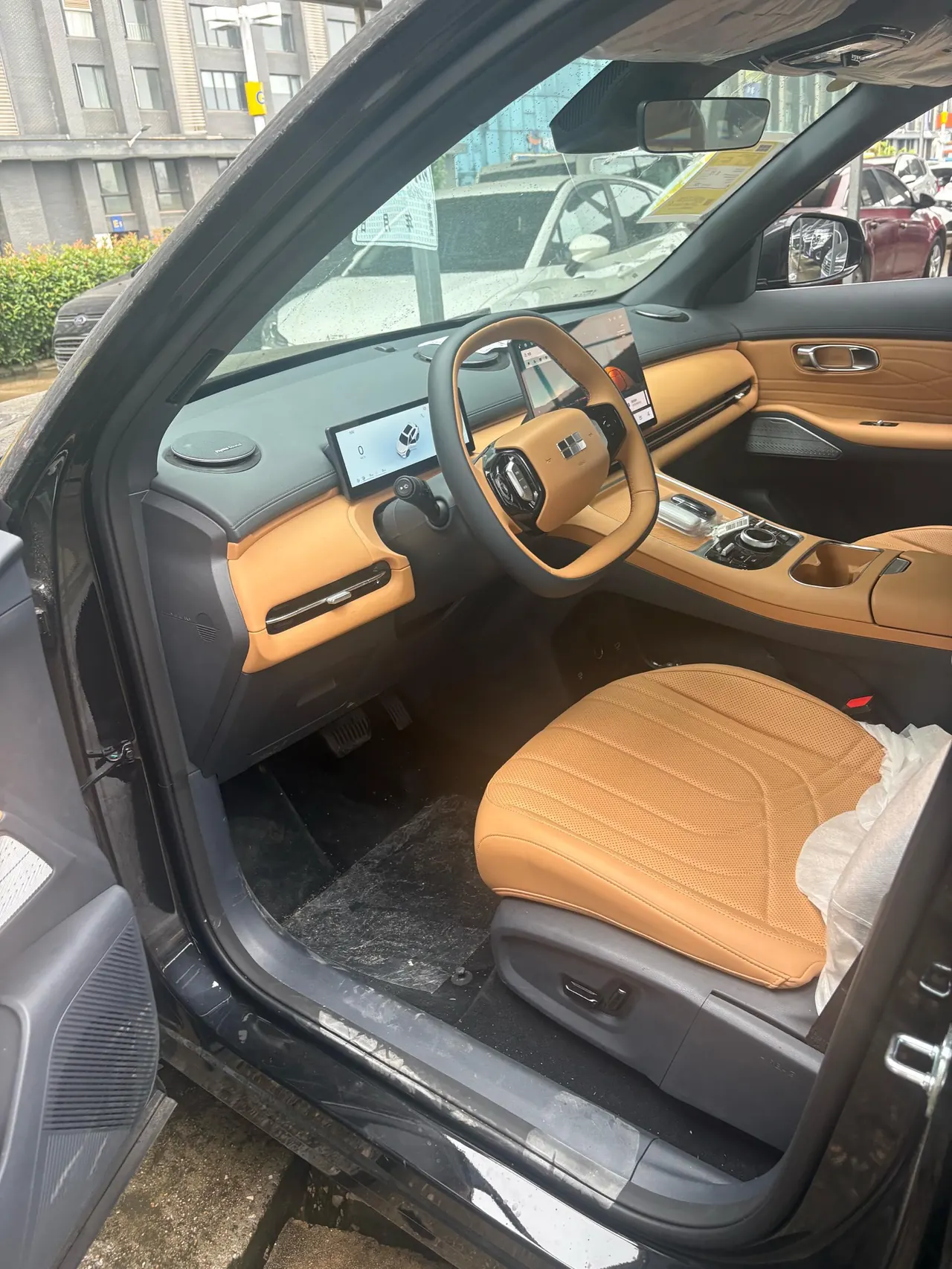 Geely Galaxy 2026 Starship 7 EM-i 1.5 135km Smart Navigation Edition Automatic Gear 2