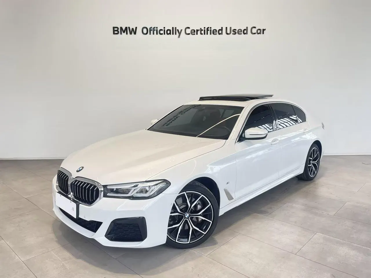 Open image lightbox: BMW 5 Series 2023 530Li 2.0T Exclusive M Sports Suit Automatic Gear