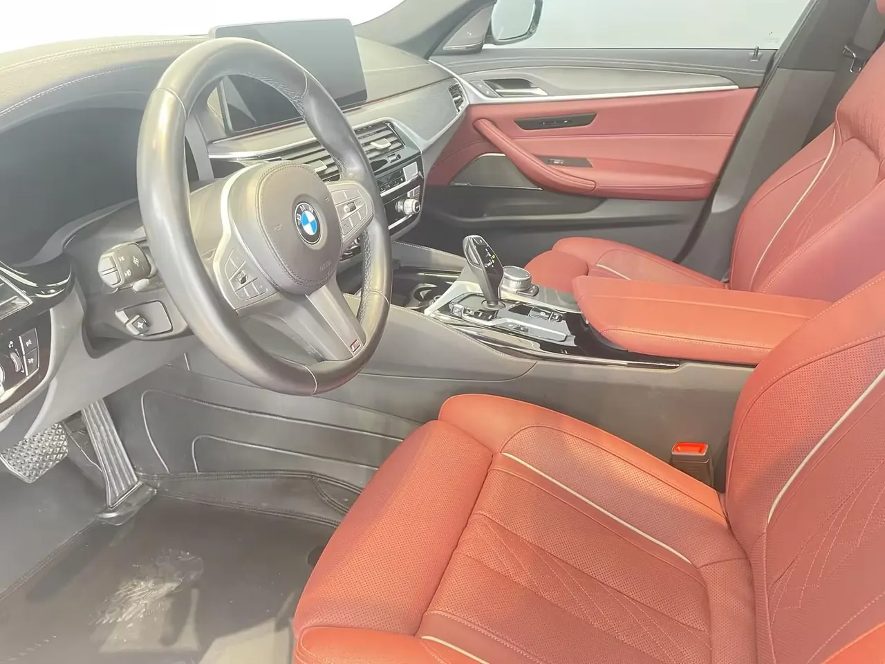 BMW 5 Series 2023 530Li 2.0T Exclusive M Sports Suit Automatic Gear 9