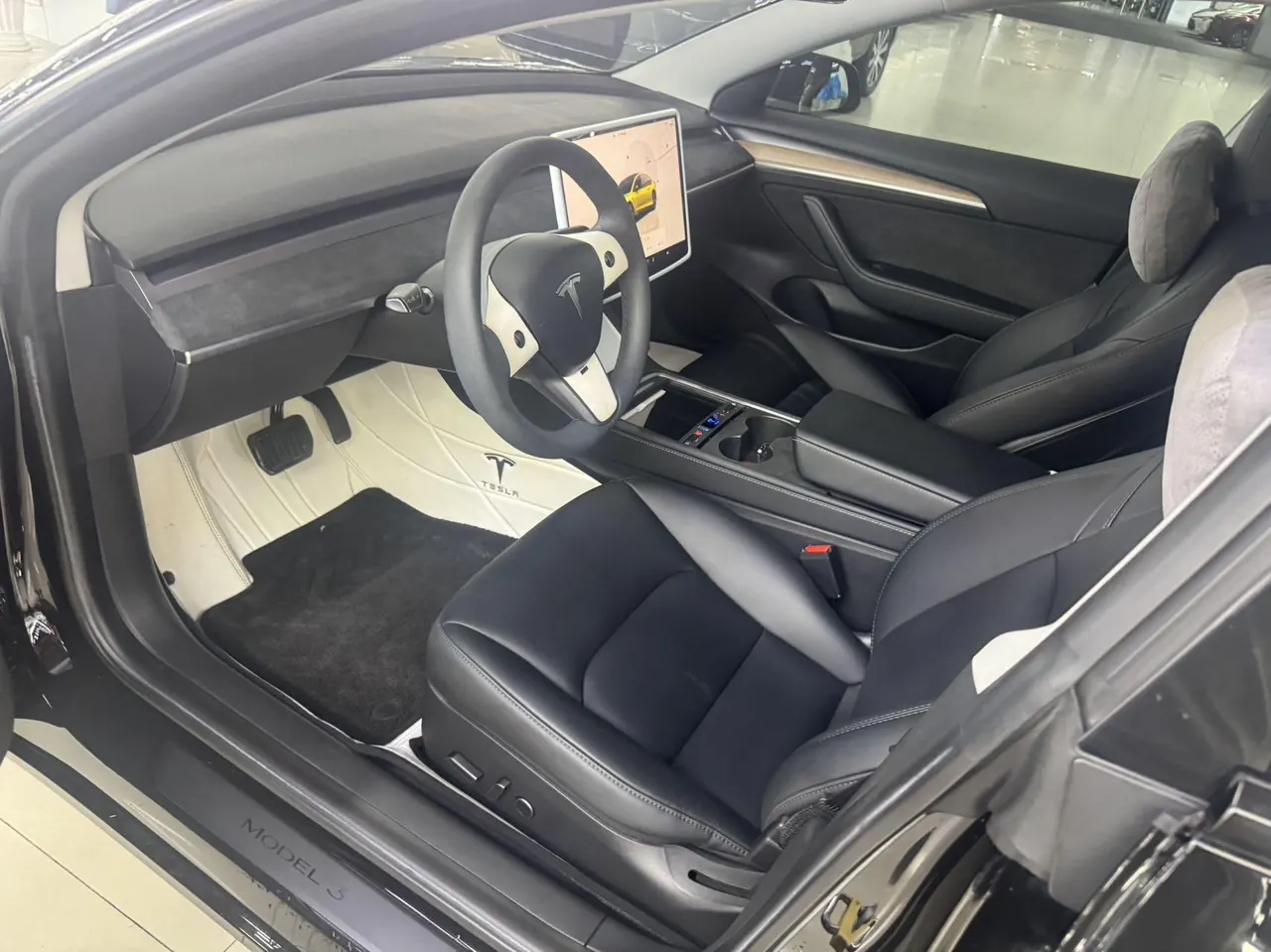 Tesla 2022 Model 3 rear-wheel drive version of automatic transmission 4