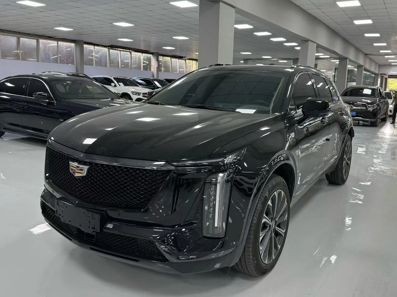 Cadillac 2026 XT5 48V 2.0T Luxury Automatic Gear - View 1