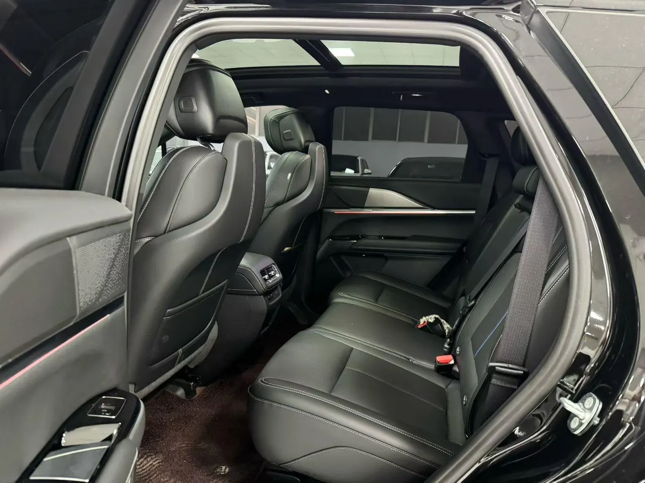Cadillac 2026 XT5 48V 2.0T Luxury Automatic Gear 5