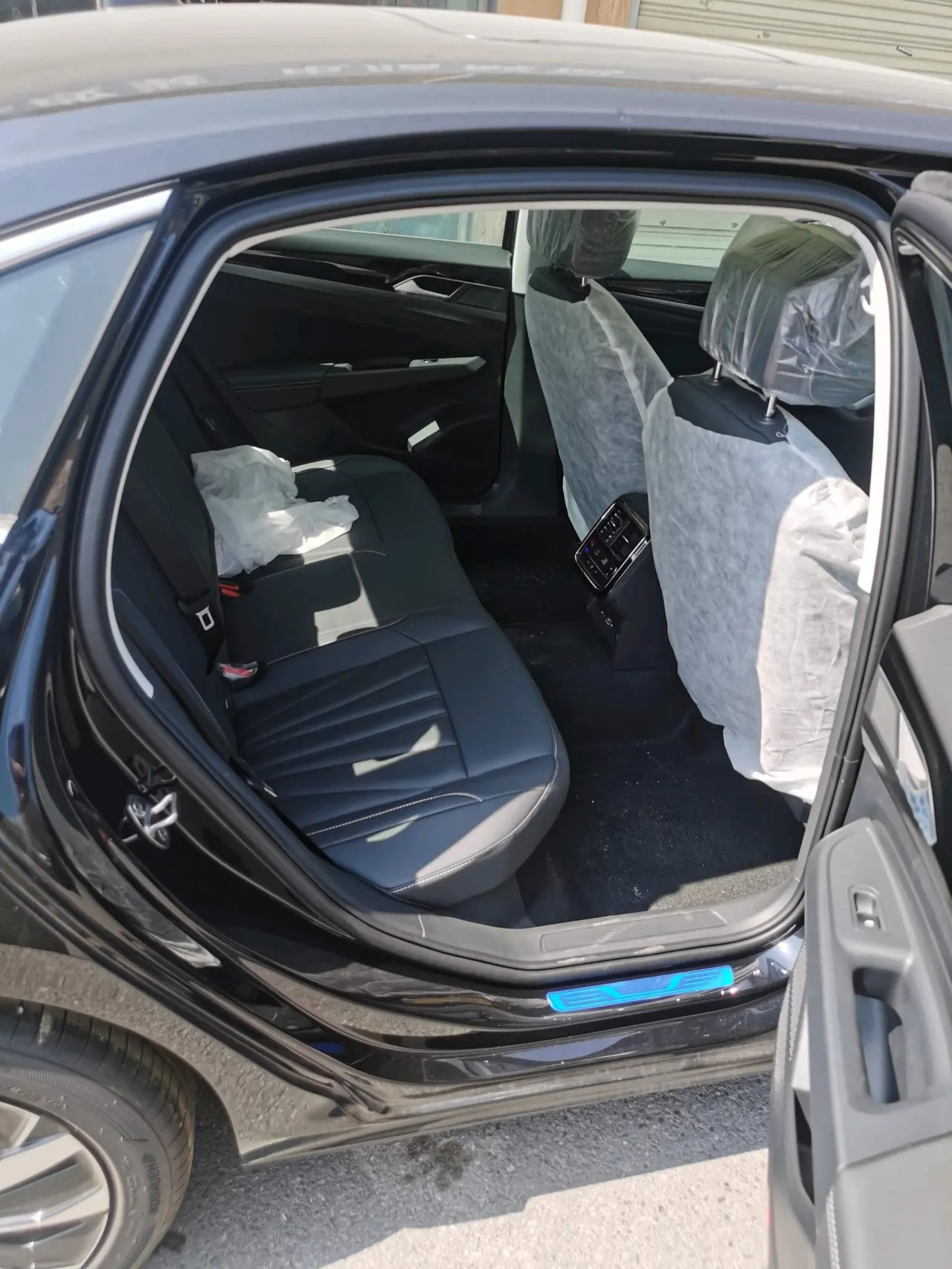 Volkswagen 2026 Passat 2.0TSI 330TSI outstanding star elite edition automatic gear 5