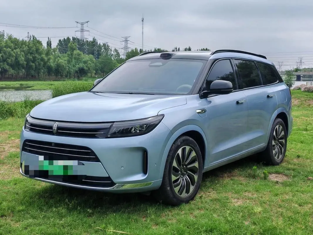 打开图片灯箱:AITO 2026 AITO M7 Pure Electric Ultra 4-wheel Drive Edition 6 (192 Line Laser Radar) Automatic Gear