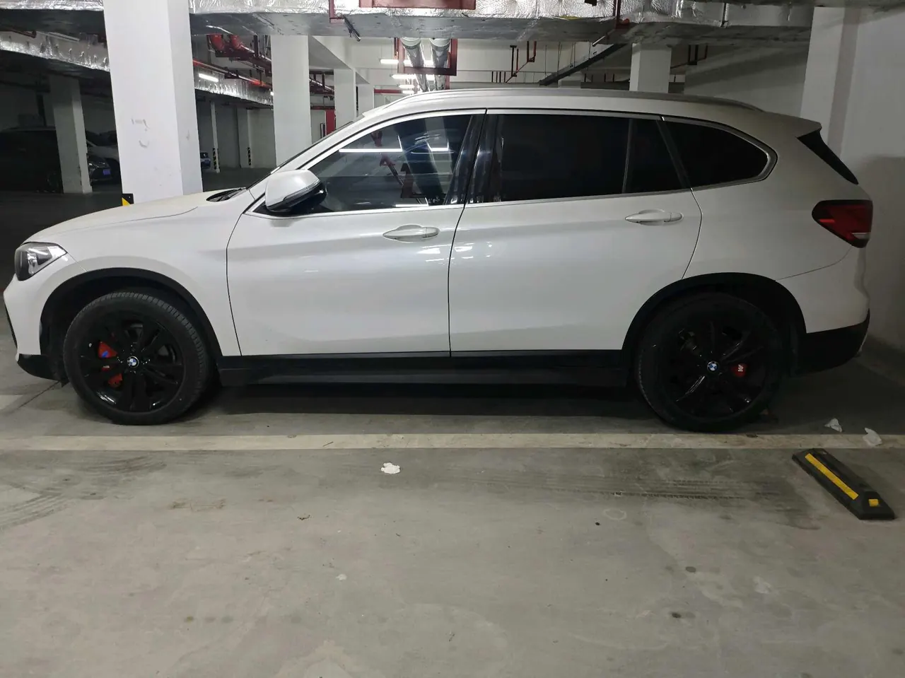 BMW 2020 X1 sDrive20Li 1.5T fashion automatic gear 3