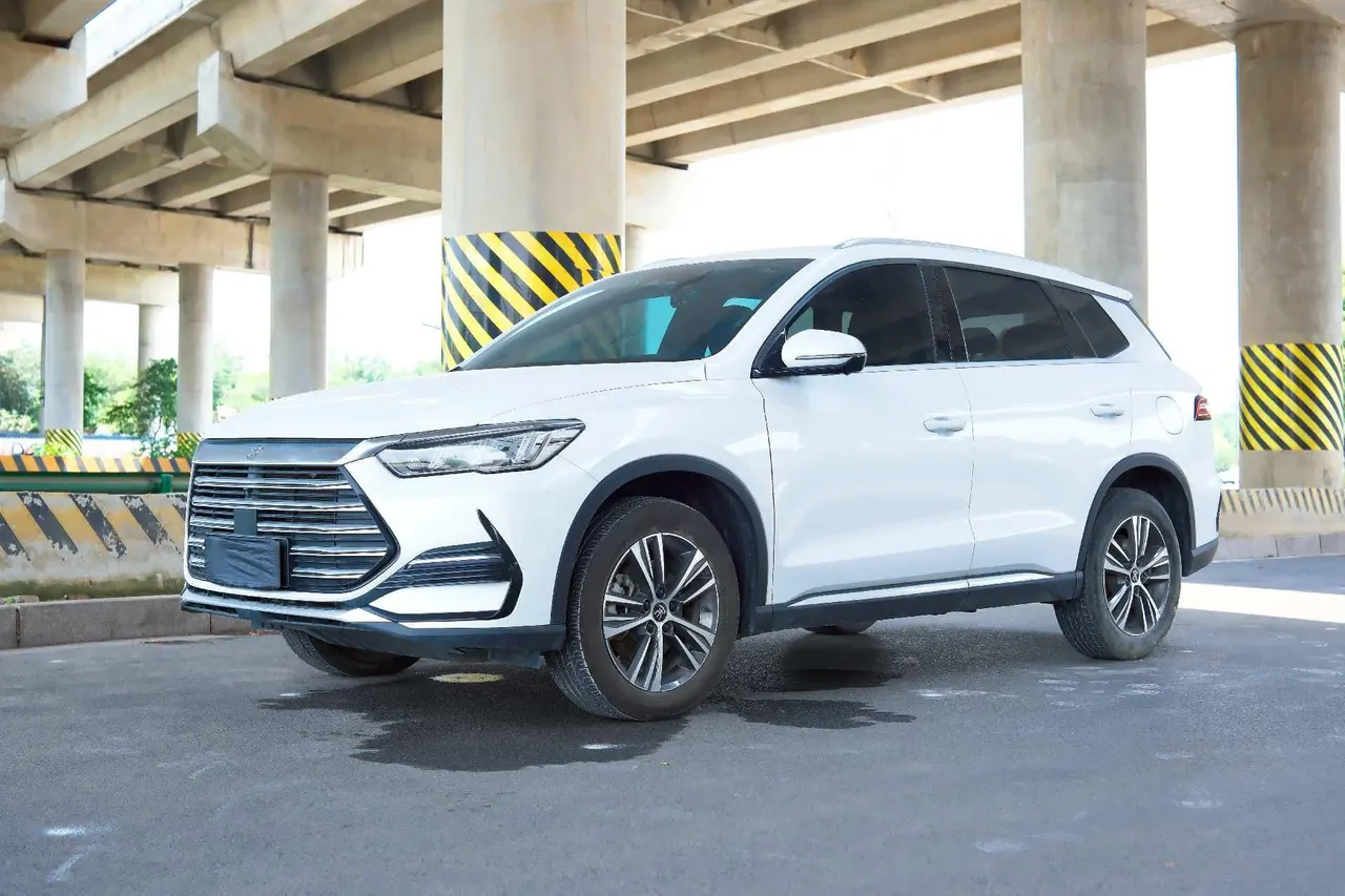 Open image lightbox: BYD Song PLUS New Energy 2021 Song PLUS DM-i 1.5 Stepless 51KM Honorable Automatic Gear