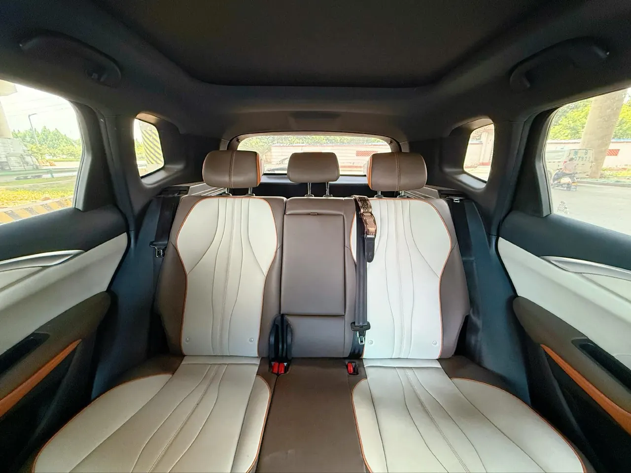 BYD Song PLUS New Energy 2021 Song PLUS DM-i 1.5 Stepless 51KM Honorable Automatic Gear 5