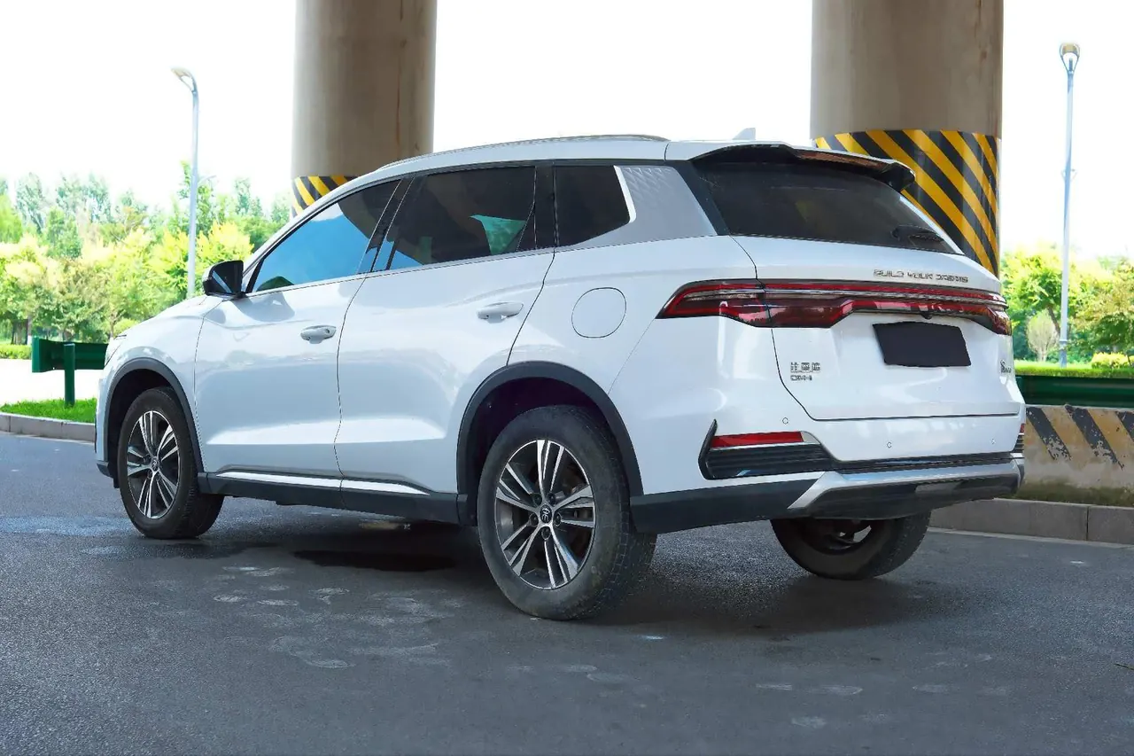 BYD Song PLUS New Energy 2021 Song PLUS DM-i 1.5 Stepless 51KM Honorable Automatic Gear 6